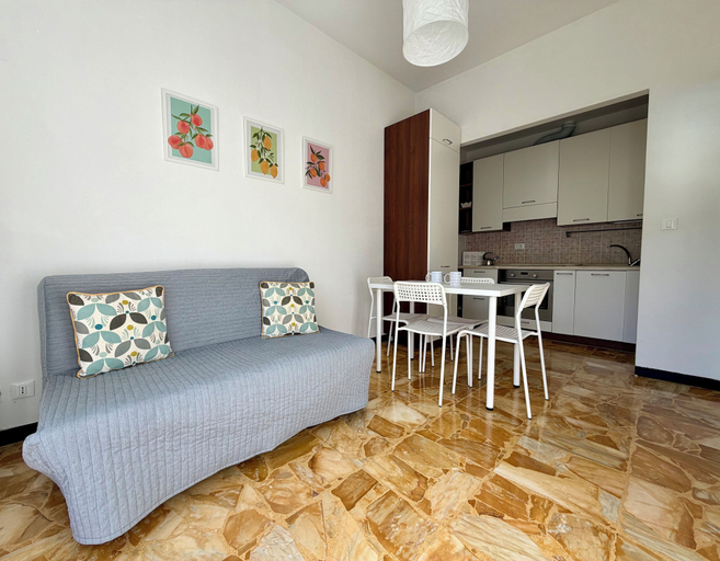 Living area 3, Schiappacasse 11, Genova