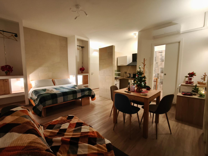 Bedroom 2, Pietra Bianca, Lecce