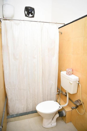 Bathroom 2, CrossRoads - An Apartment Hotel, North 24 Parganas