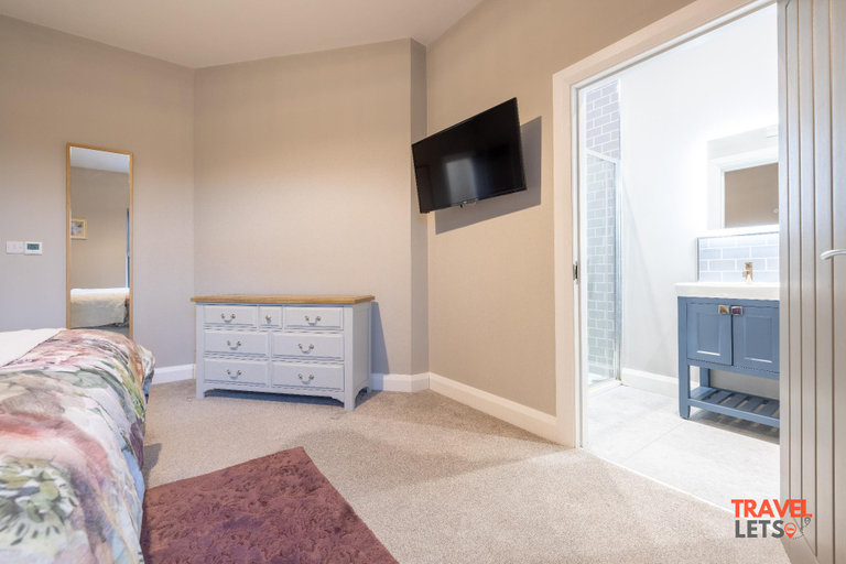 Bedroom 4, Homestead Hillsborough 3 BR Apartment, Lisburn and Castlereagh