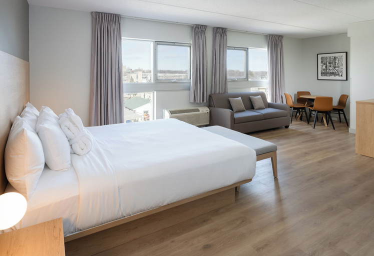 Bedroom 5, Norwood Hotel, Division No. 11