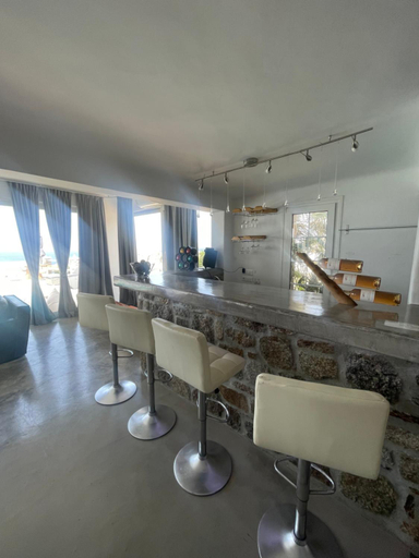 Others 3, Villa Rubini, South Aegean