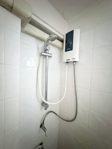 Bathroom 5, Prompt Inn Chareonkrung, Bang Kho Laem