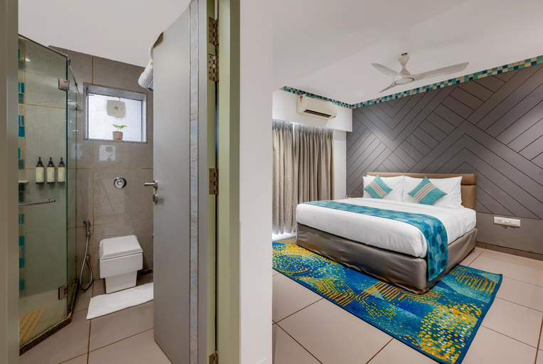 Bedroom 2, Royal Land Luxury Tent Resort, Satara