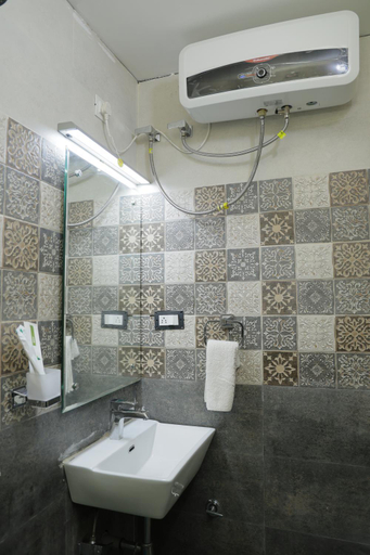 Bathroom 4, LMS Palve Sugavasam, The Nilgiris