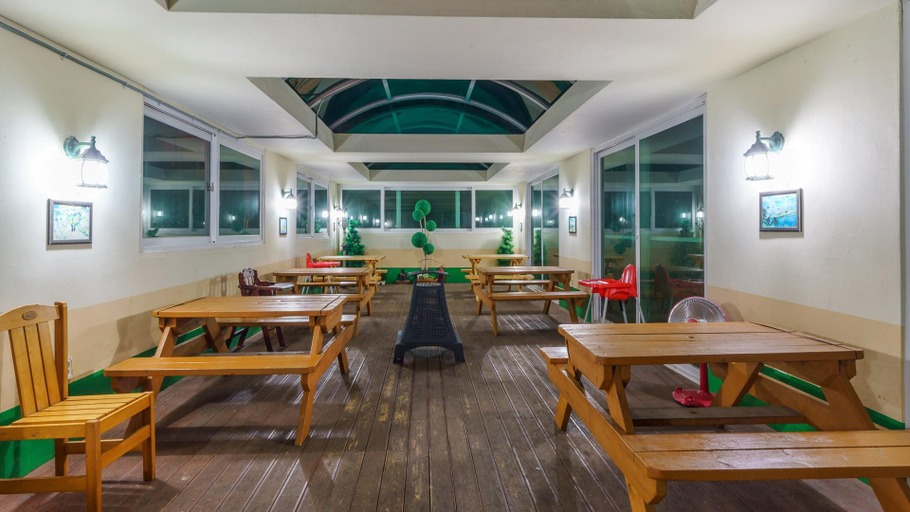 Food & Drinks 3, Buan Arcos Spa Pension, Buan