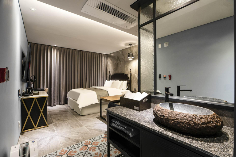 4, Gimpo West9 Hotel, Gimpo