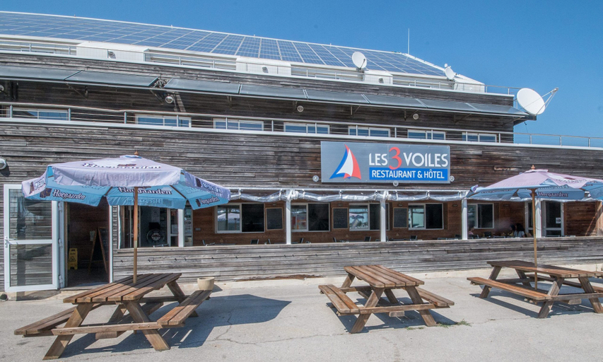 Exterior, Les Trois Voiles, Bouches-du-Rhône