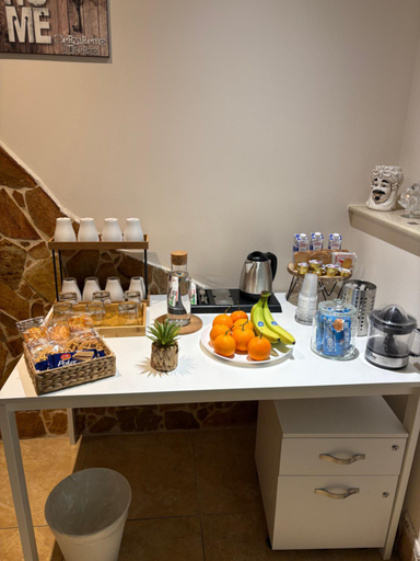 Food & Drinks 4, Wanderlust maison de voyage, Catania