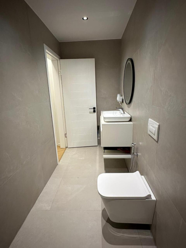 Bathroom 2, Mario Rooms, Vlorës