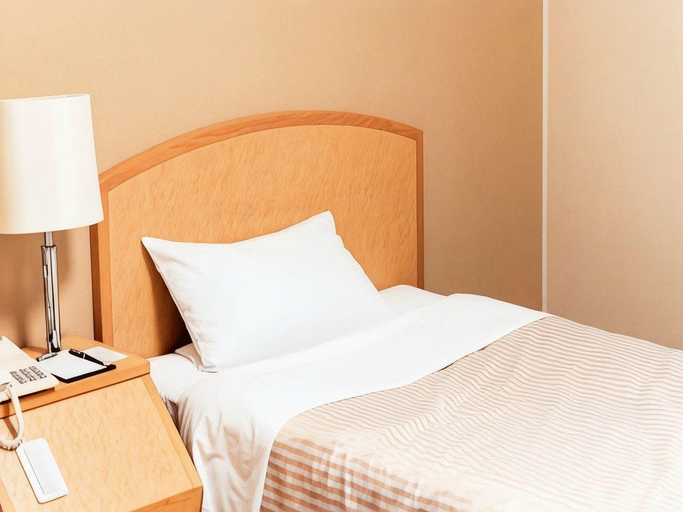 Bedroom 5, Hotel Sunsunny, Chōshi