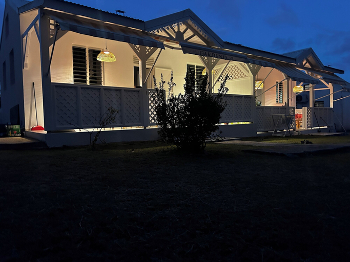 Exterior 3, Lodges couleur caraibes, Saint-François