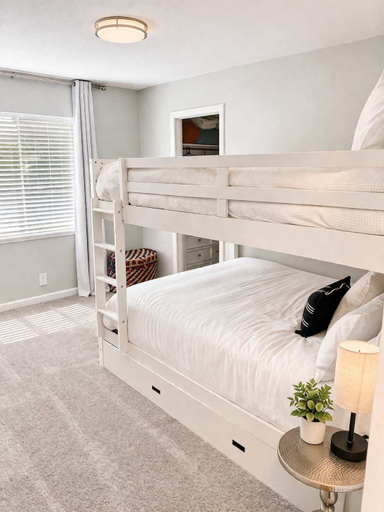 Bedroom 3, Vibrant Boho Family Home 3 Bed Pet Friendly UNR, Washoe