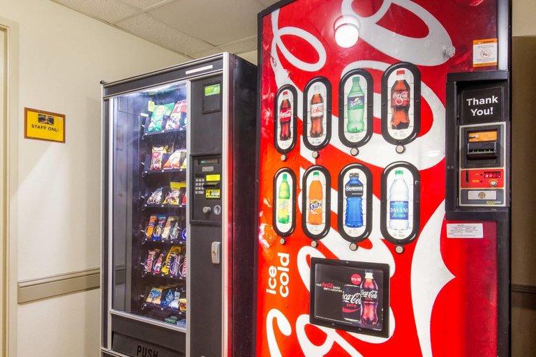 Food & Drinks 5, Quality Inn & Suites CVG Airport, Boone