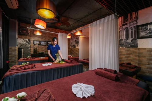 Others 1, Bonjour D'An Nam Home, Hoàn Kiếm