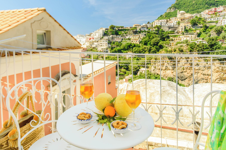 Balcony view, YourHome - Casa Giulia, Salerno