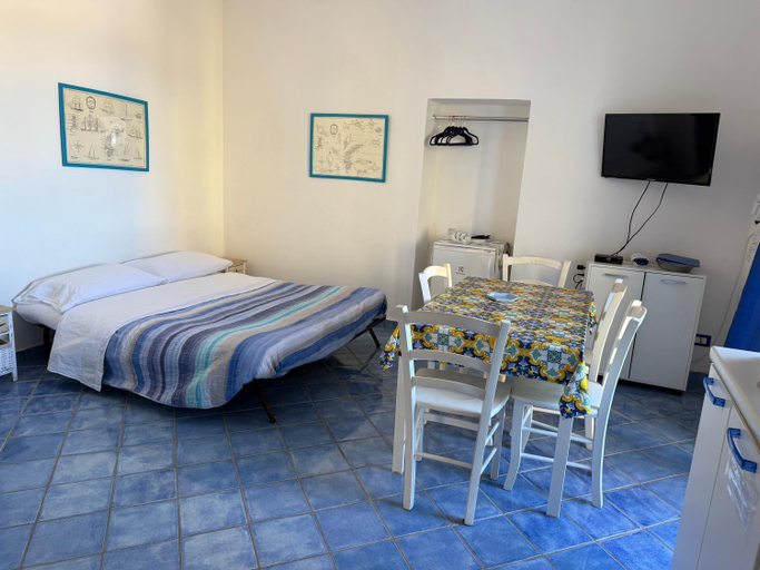 Bedroom, Ponzamania Appartamenti Ponza ,,Blumarine'', Latina