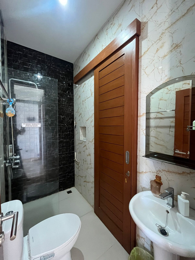 Bathroom 3, Dgedong luxury villa Kuta bali, Badung