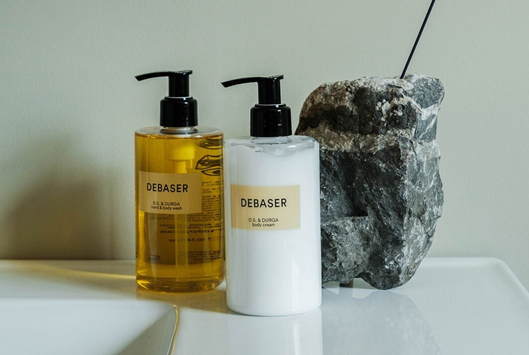 Bathroom amenities, New Paltz Way Hotel, Ulster