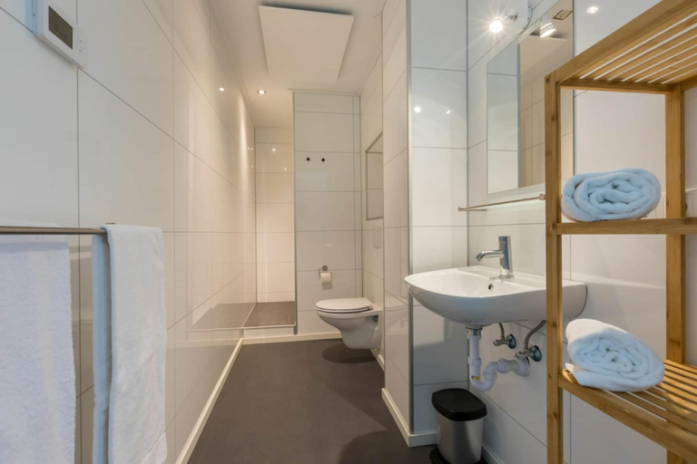 Bathroom 4, Holiday Home in Vrouwenpolder near Beach, Veere