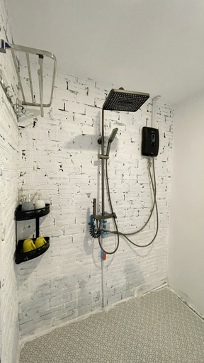 Bathroom 4, Koh Rong Beach Hostel and Bungalow, Sihanoukville
