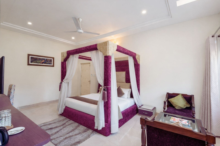Room 4, DLS Tehri Club Resort, Tehri Garhwal