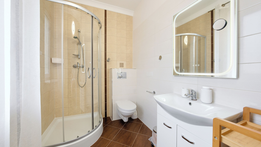 Bathroom 3, Apartamenty Sun & Snow Feniks, Kołobrzeg