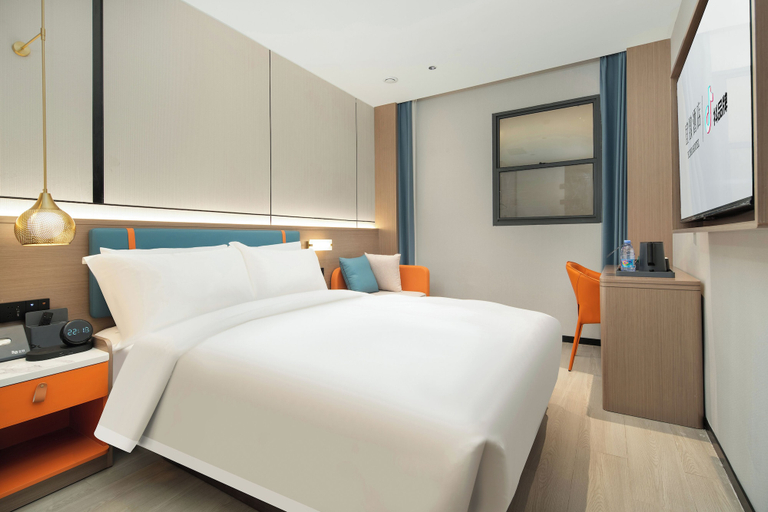 Room 2, HotelYizhiStationemMetroAurum, Guangzhou