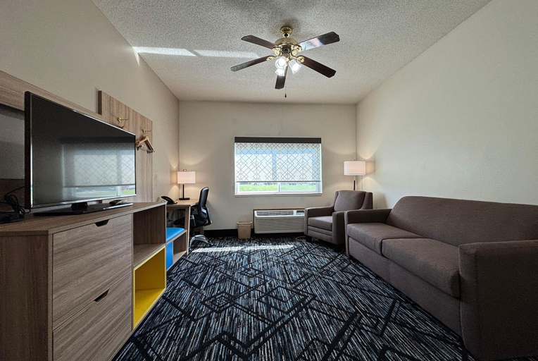 Others 5, Baymont by Wyndham Decatur IL North, Macon