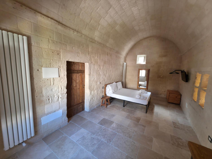 Bedroom 1, Due forni affittacamere, Matera
