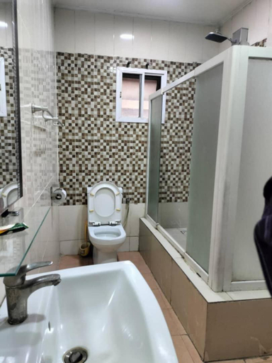 Others 3, Sanzak hotel, Eti-Osa