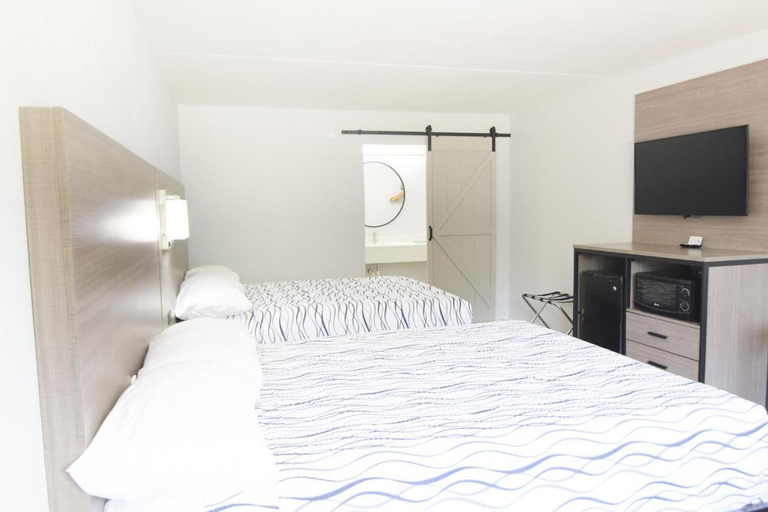 Bedroom 3, Walnut Inn Roland, Sequoyah