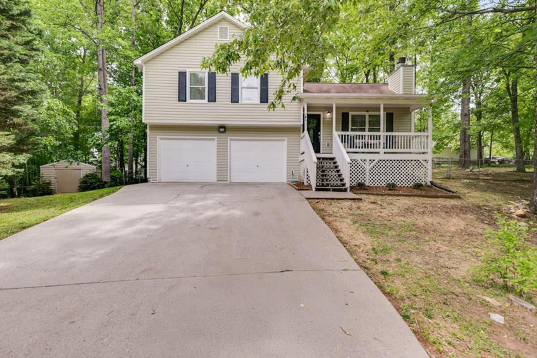 Room 4, Tranquil Hideaway Home - Pet-friendly, Carroll