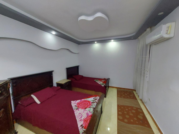 Bedroom 3, Luxury sea view apartment, Al-Muntazah