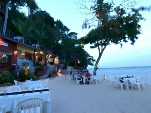 Food & Drinks 3, Kohngai Cliff Beach Resort Trang, Ko Lanta
