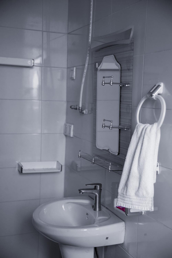 Bathroom 4, Kimironko Comfort stay, Gasabo