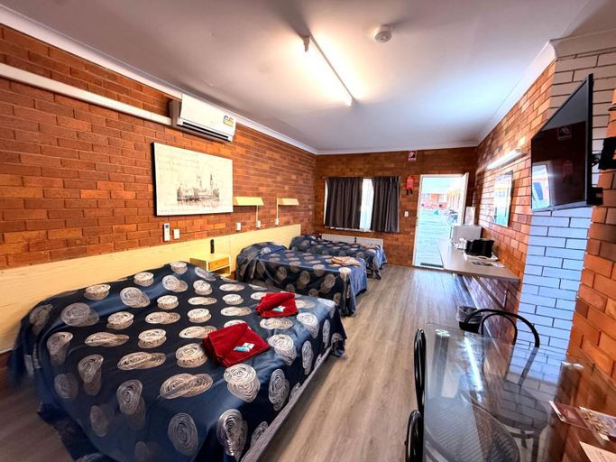Food & Drinks, Glen Innes Lodge Motel, Glen Innes Severn