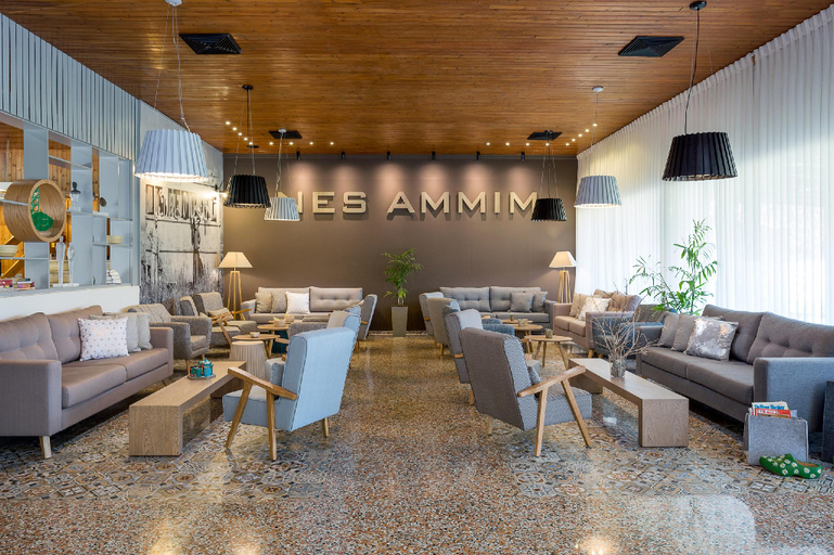 Food & Drinks 3, Nes Ammim Hotel
