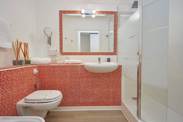 Bathroom 4, Hotel Bel 3, Palermo