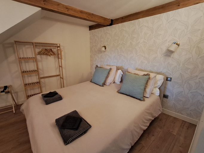 Bedroom 4, Le Petit Molière Chambres d'Hôtes, Hérault
