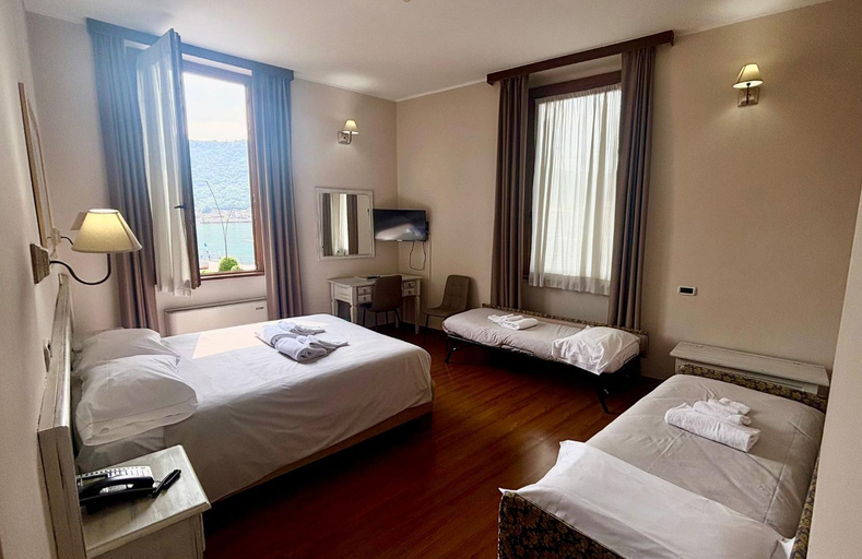 Bedroom 3, Hotel Sebino, Brescia