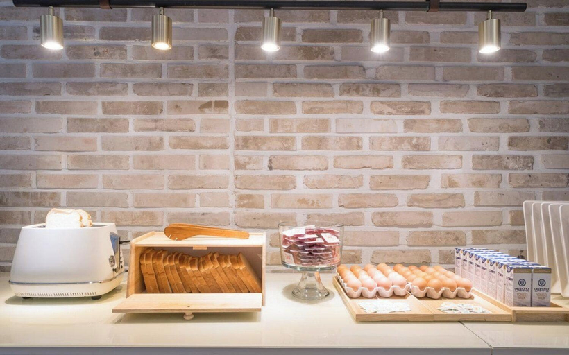 Food & Drinks 5, Busan Yeonsan Togok Brown Dot, Yeonje