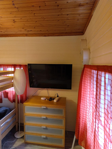 Shared lounge/TV area, Cozy Kolsva Cabin Private Entrance, Köping