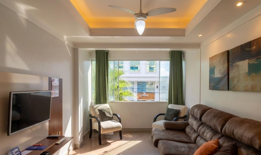Living area 5, Apt w/ Suite 30 m From the sea in Itapema Cae0103, Itapema
