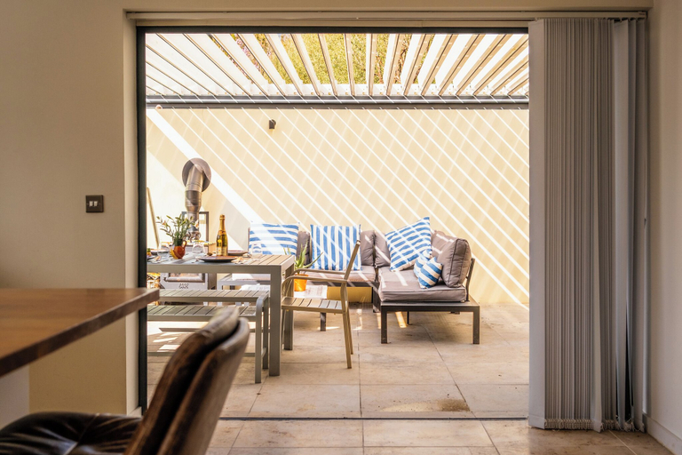Outdoor dining 2, Stunning 1 BD Home in Worcestershire, Worcestershire