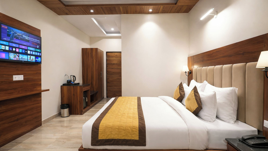 Room 2, DLS Oak Bush, Dehradun