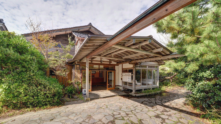 Exterior & Views 1, Sakataya Ryokan, Yuza