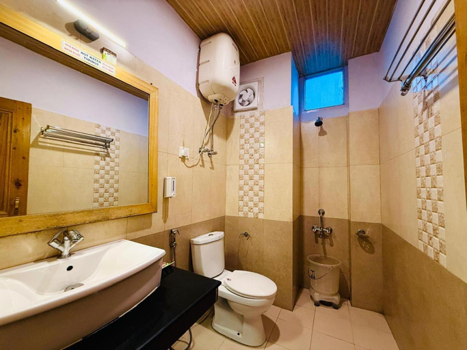 Bathroom 3, Hotel Prini Palace Manali, Kullu