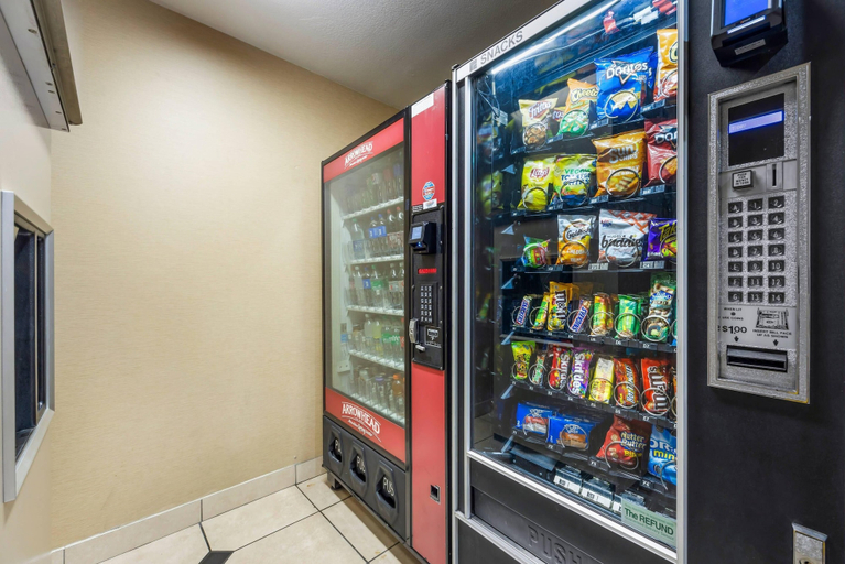 Food & Drinks 5, Comfort Inn & Suites Orem - Provo, Utah