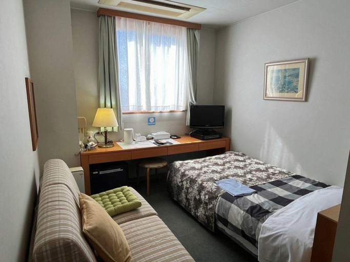 Bedroom 2, Business Hotel Tachibana, Kikugawa